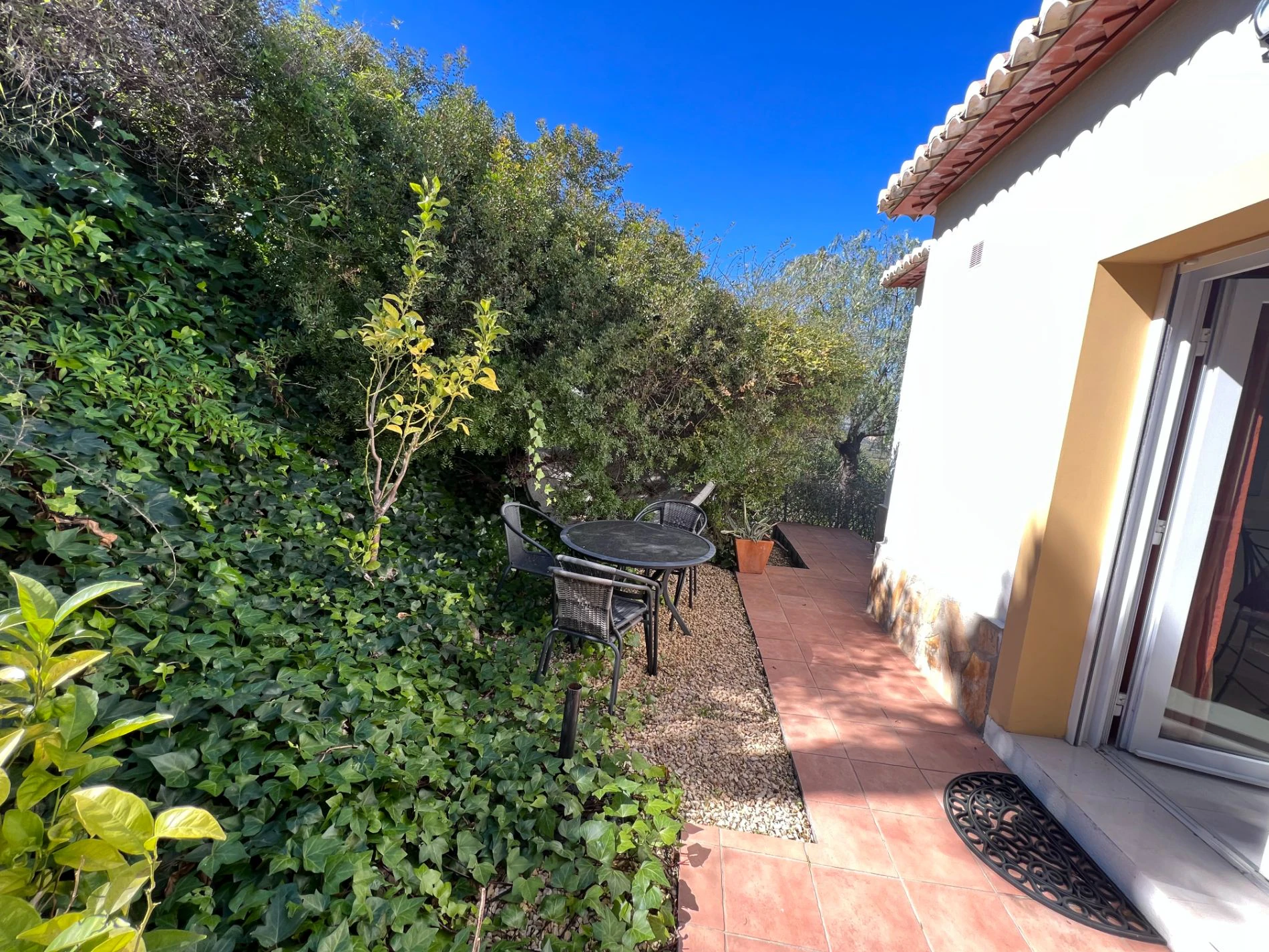 Villa for sale in Orba: Fabulous views, separate apartment