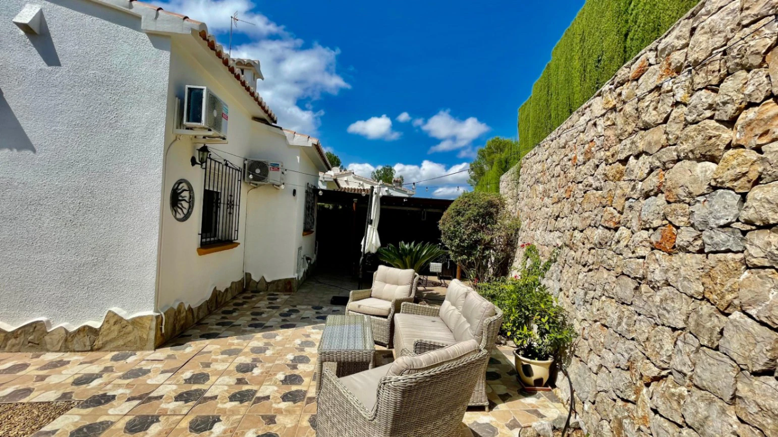 Semi-detached villa for sale in Murla - immaculate, south facing