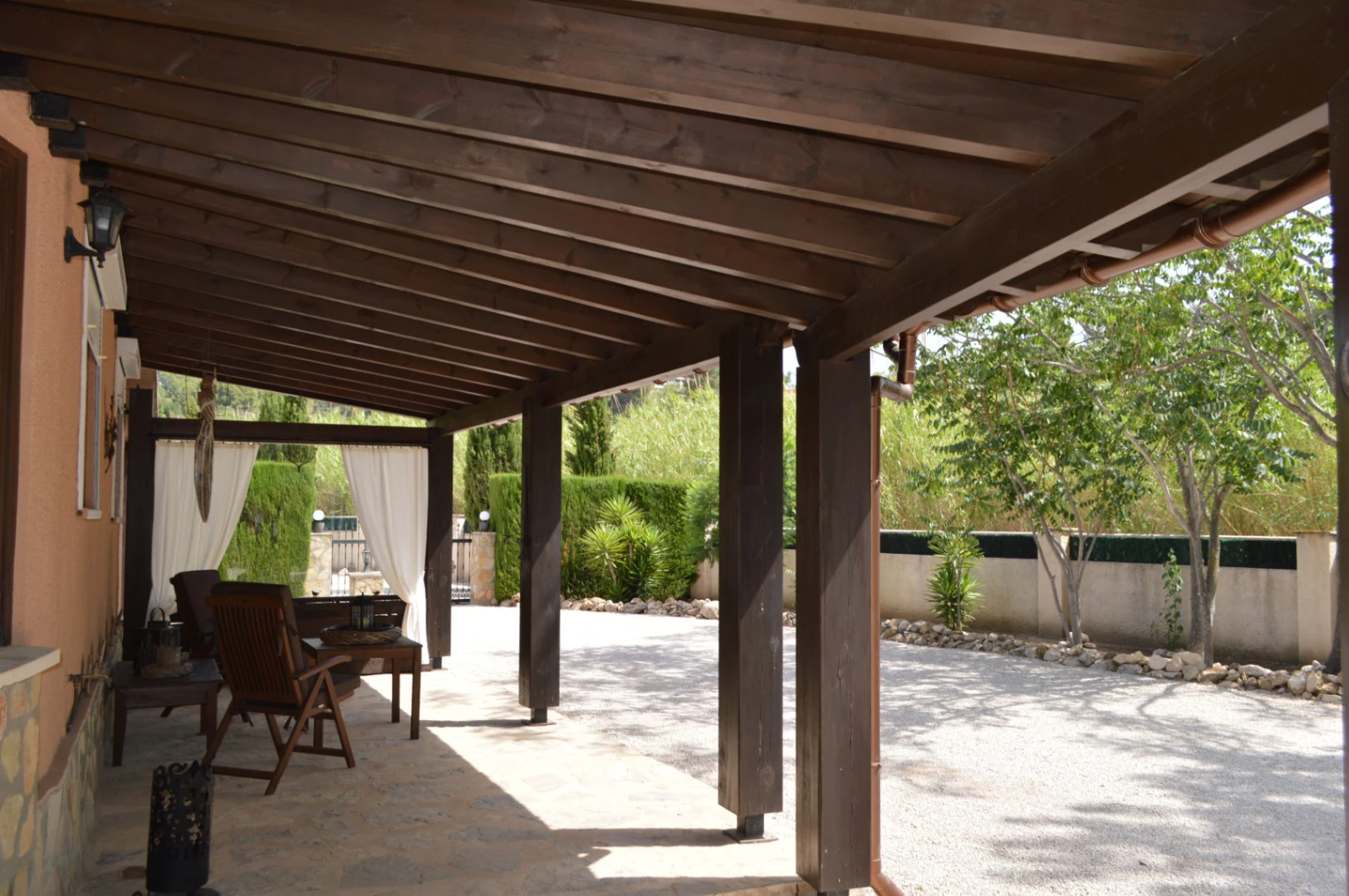 Villa for sale in Alcalali: Private, large south-facing plot, walking distance