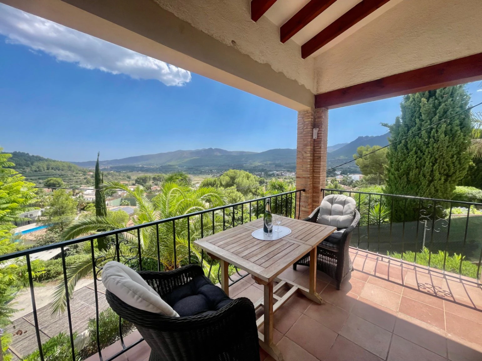 Villa for sale in Alcalali: South facing, all on one level
