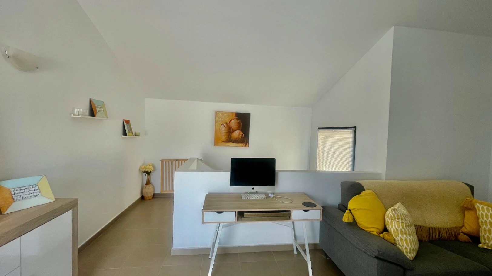Penthouse apartment for sale in Jalon: Modern, luxurious