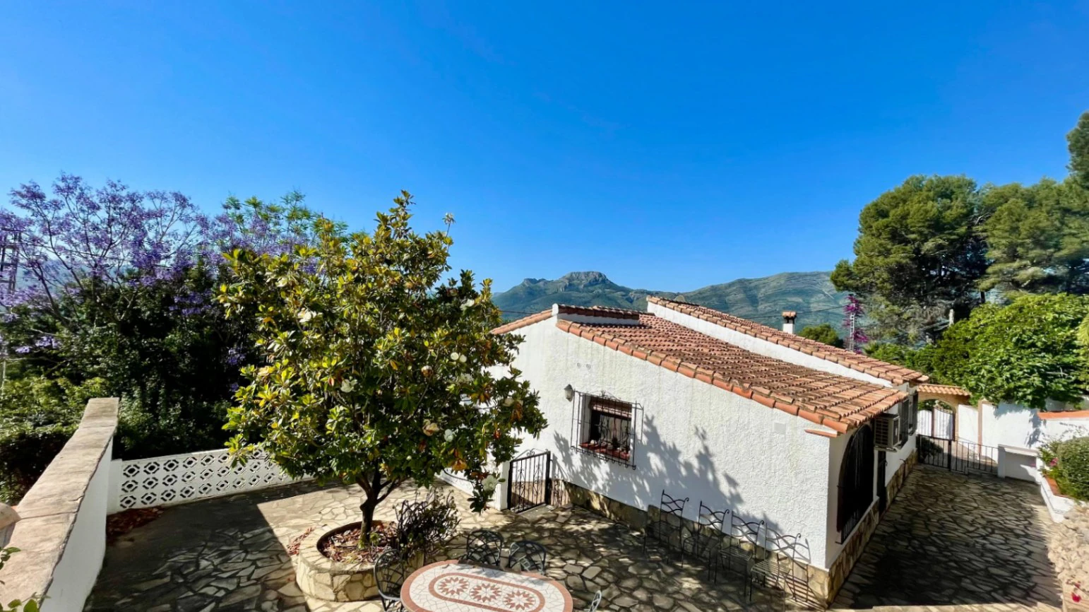 Villa te koop in Alcalali: Prachtig uitzicht op het zuiden