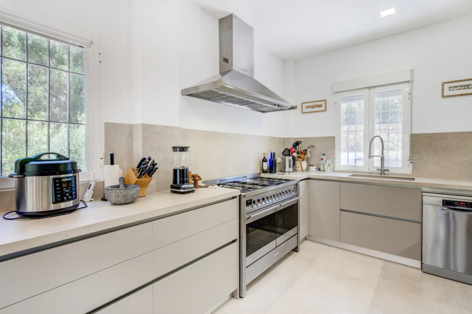 Villa for sale in Altea with sea views