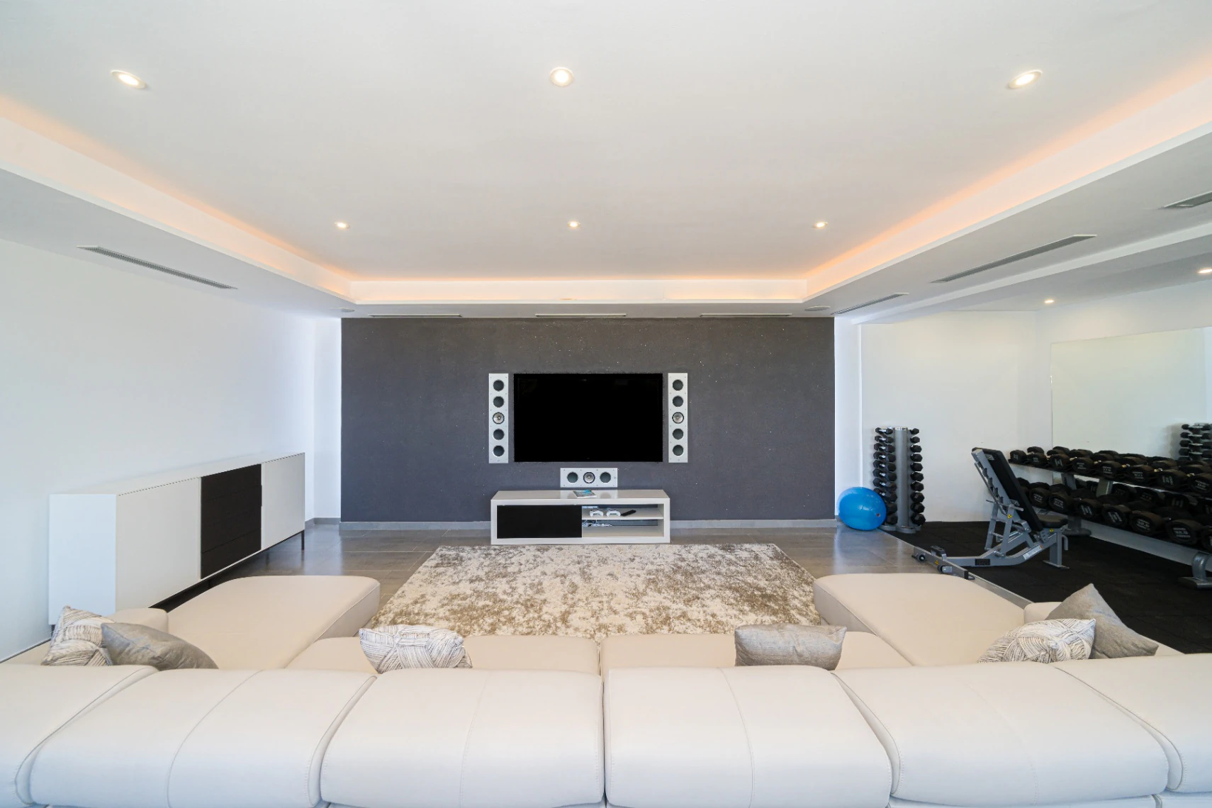 Villa for sale in Javea with sea views