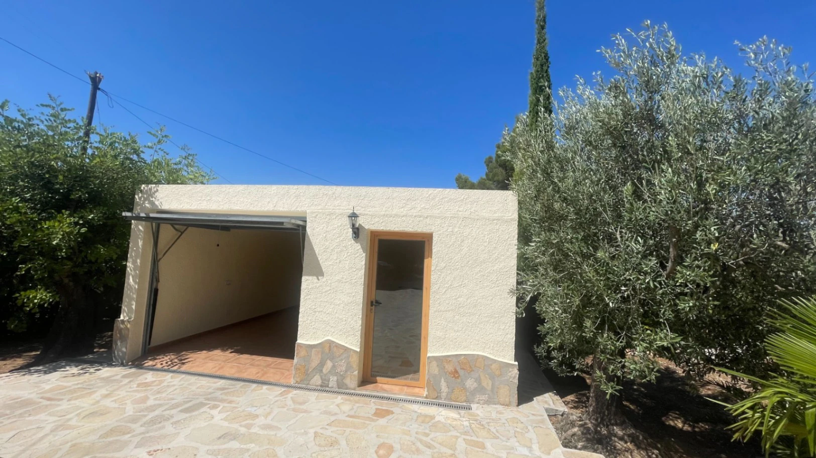 For sale in Parcent: Villa on a flat plot of 1346m2