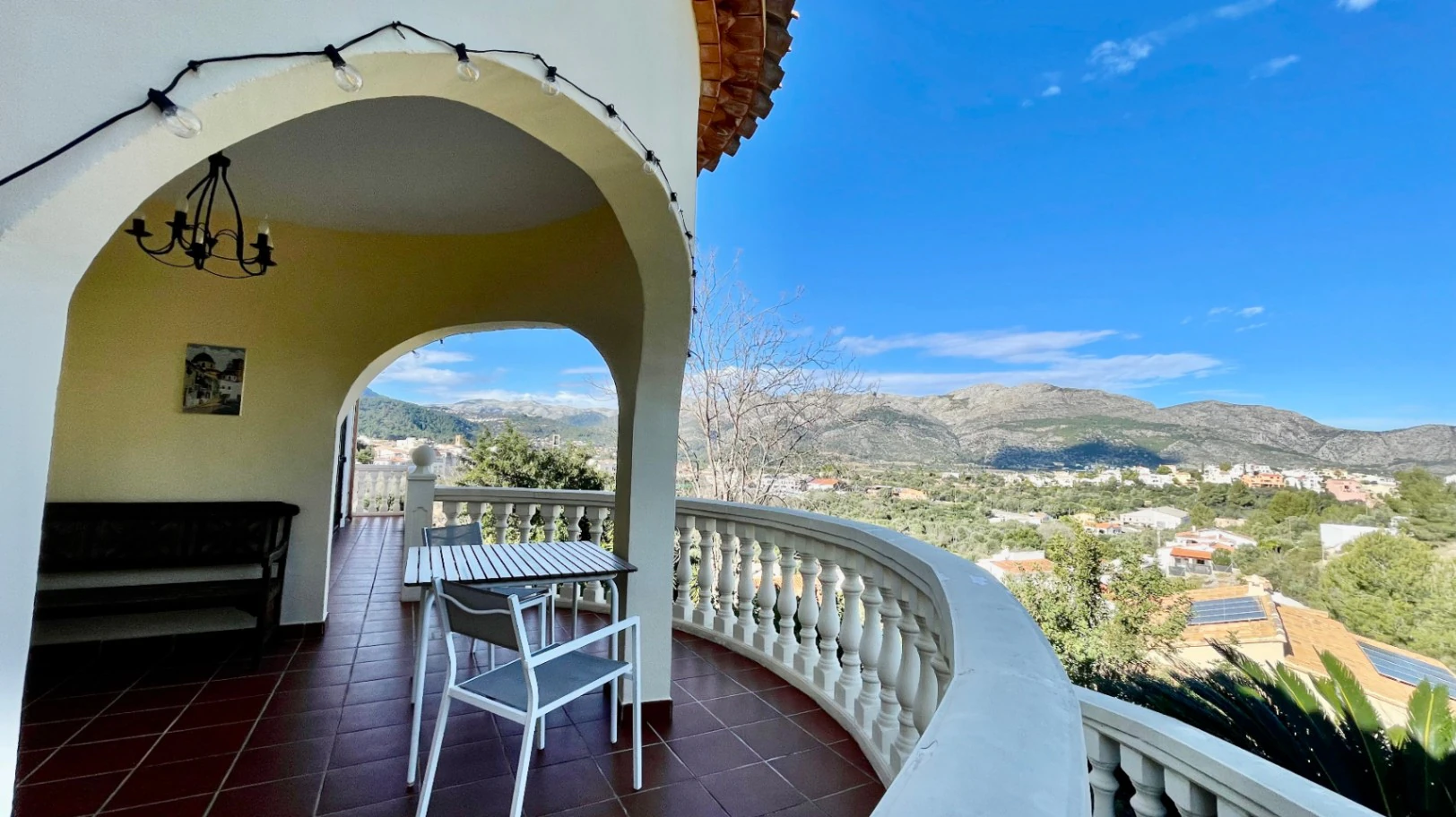 Villa for sale in Orba: Luxury & elegant