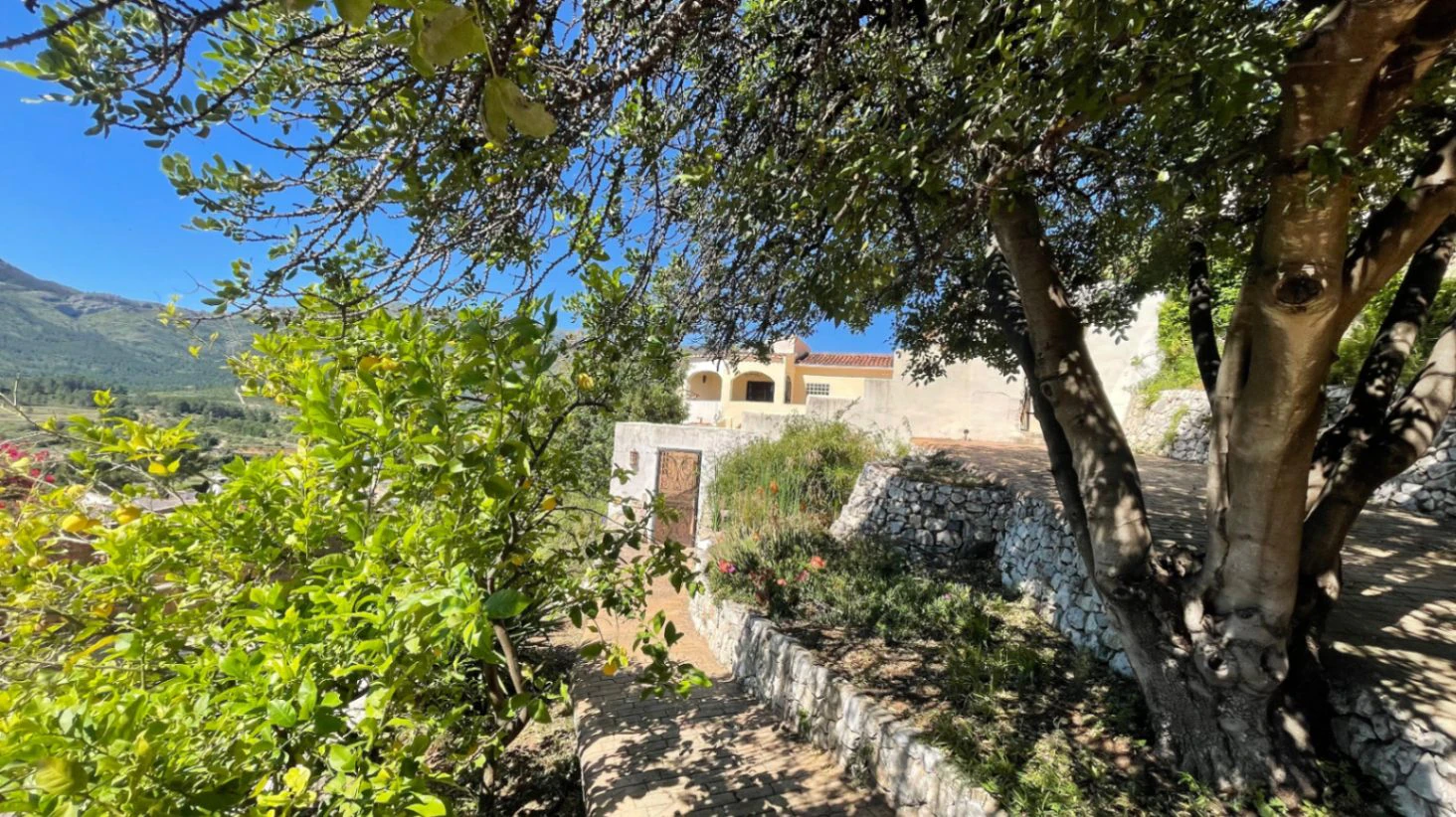 Villa te koop in Alcalali: Prachtig uitzicht, zeer privé