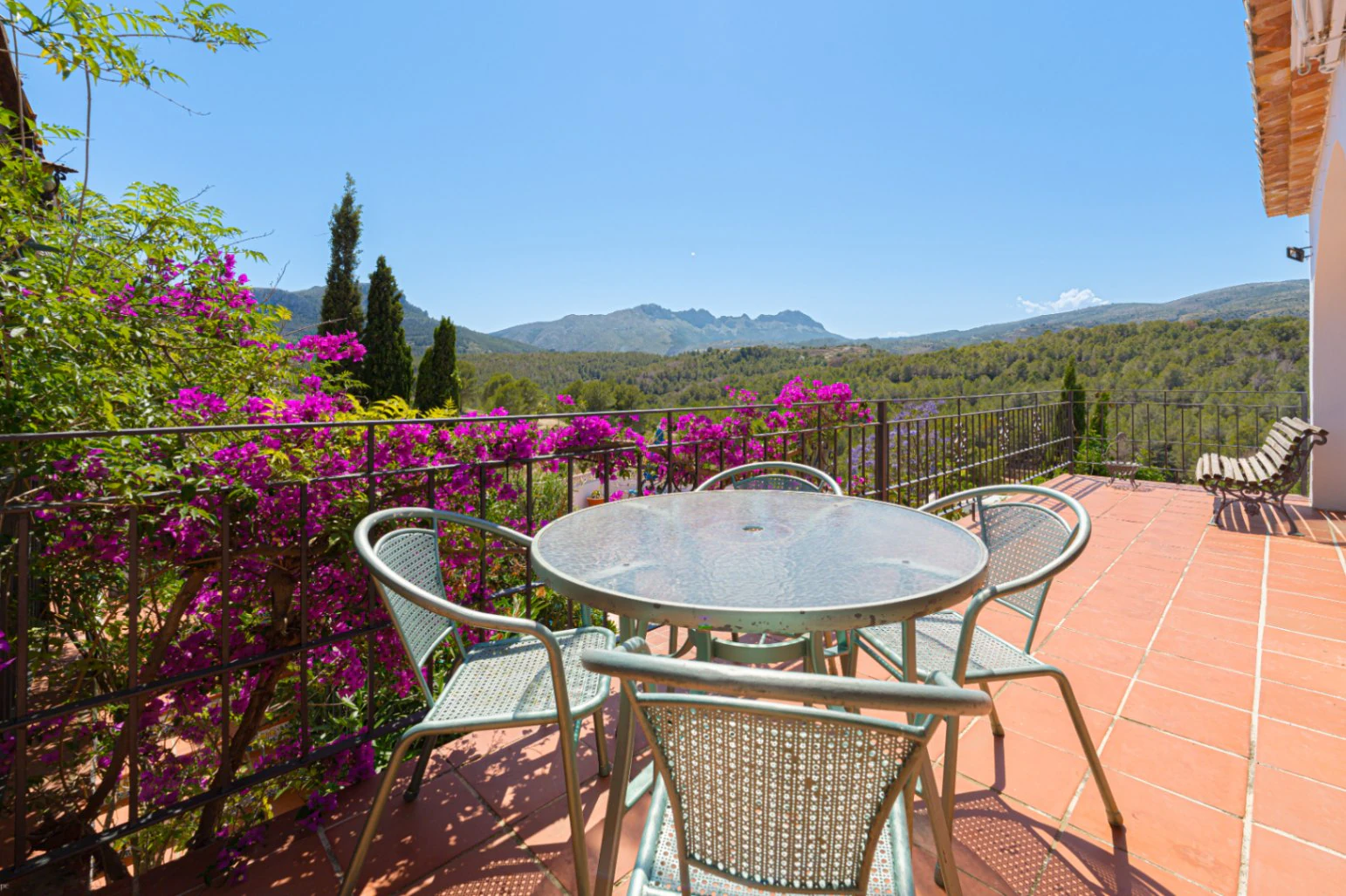 Villa for sale in Benissa: Stables and land