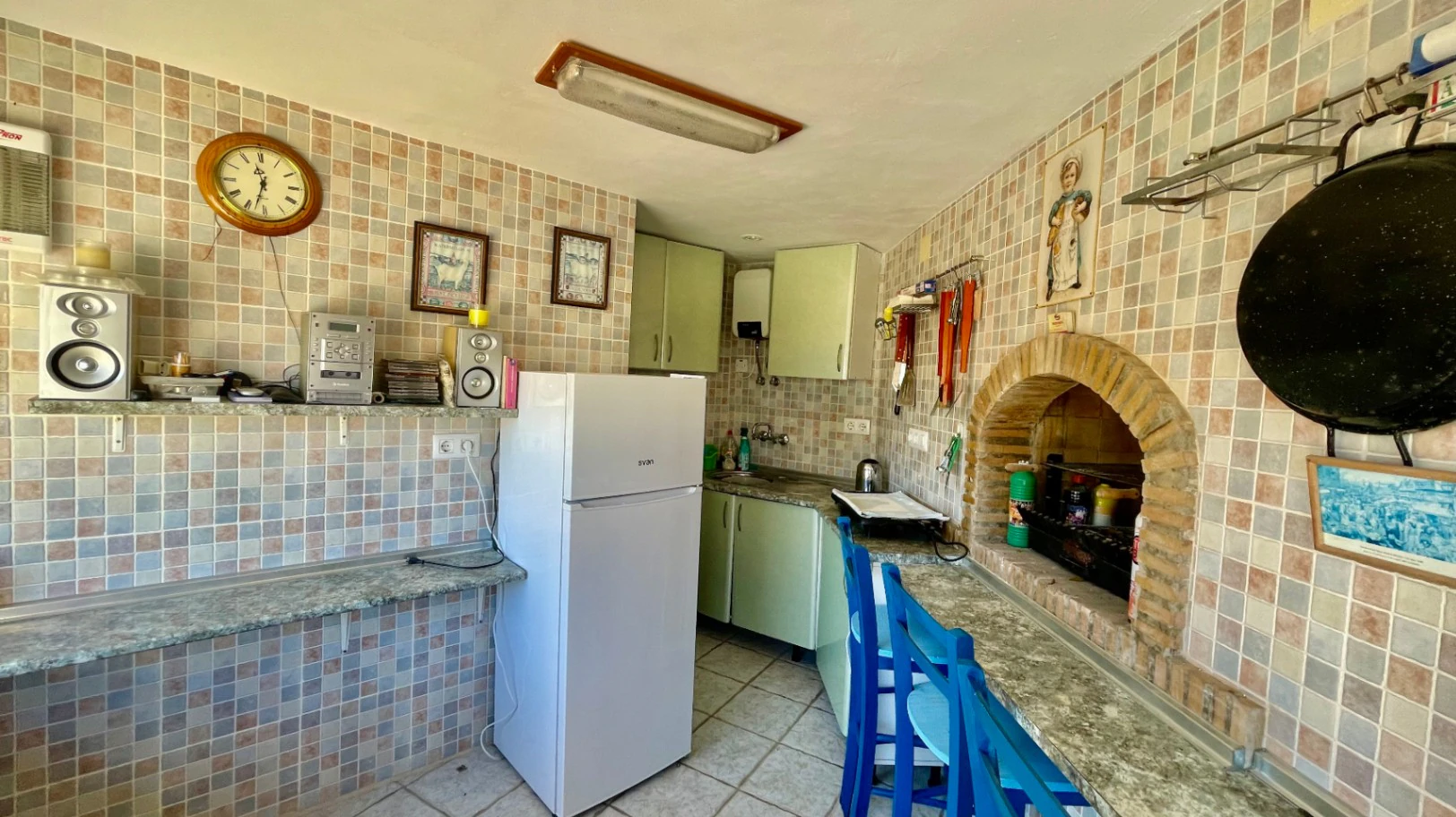 Villa for sale in Parcent: Private, corner plot