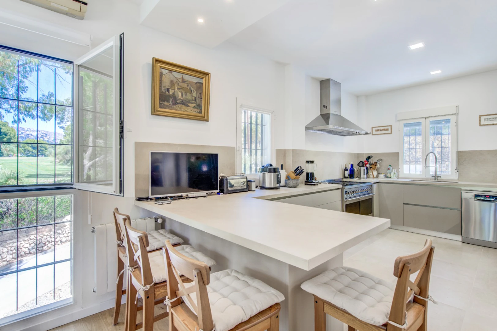 Villa for sale in Altea with sea views