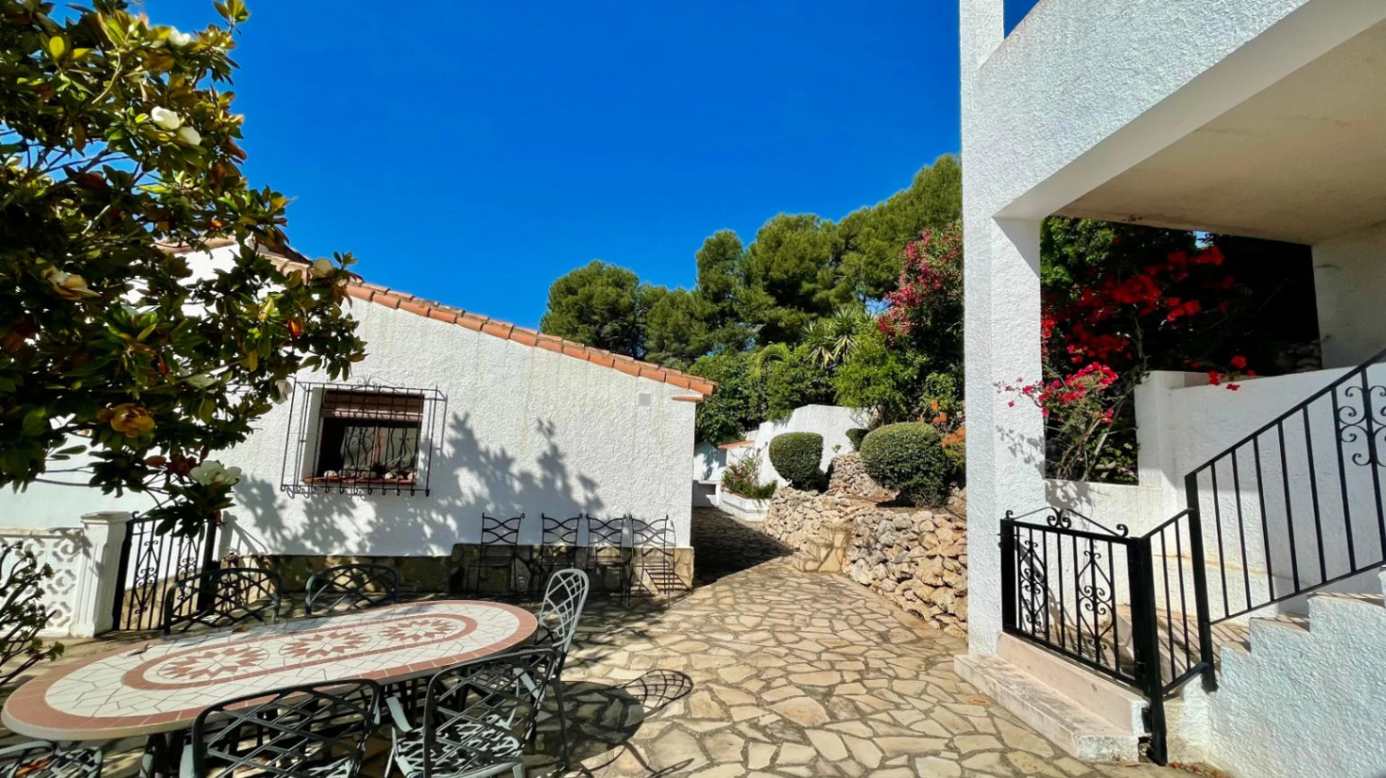 Villa te koop in Alcalali: Prachtig uitzicht op het zuiden