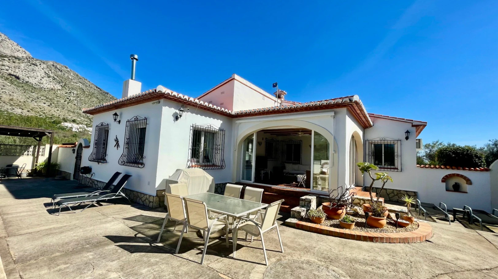 Villa for sale in Benigembla: Single level living, south-facing