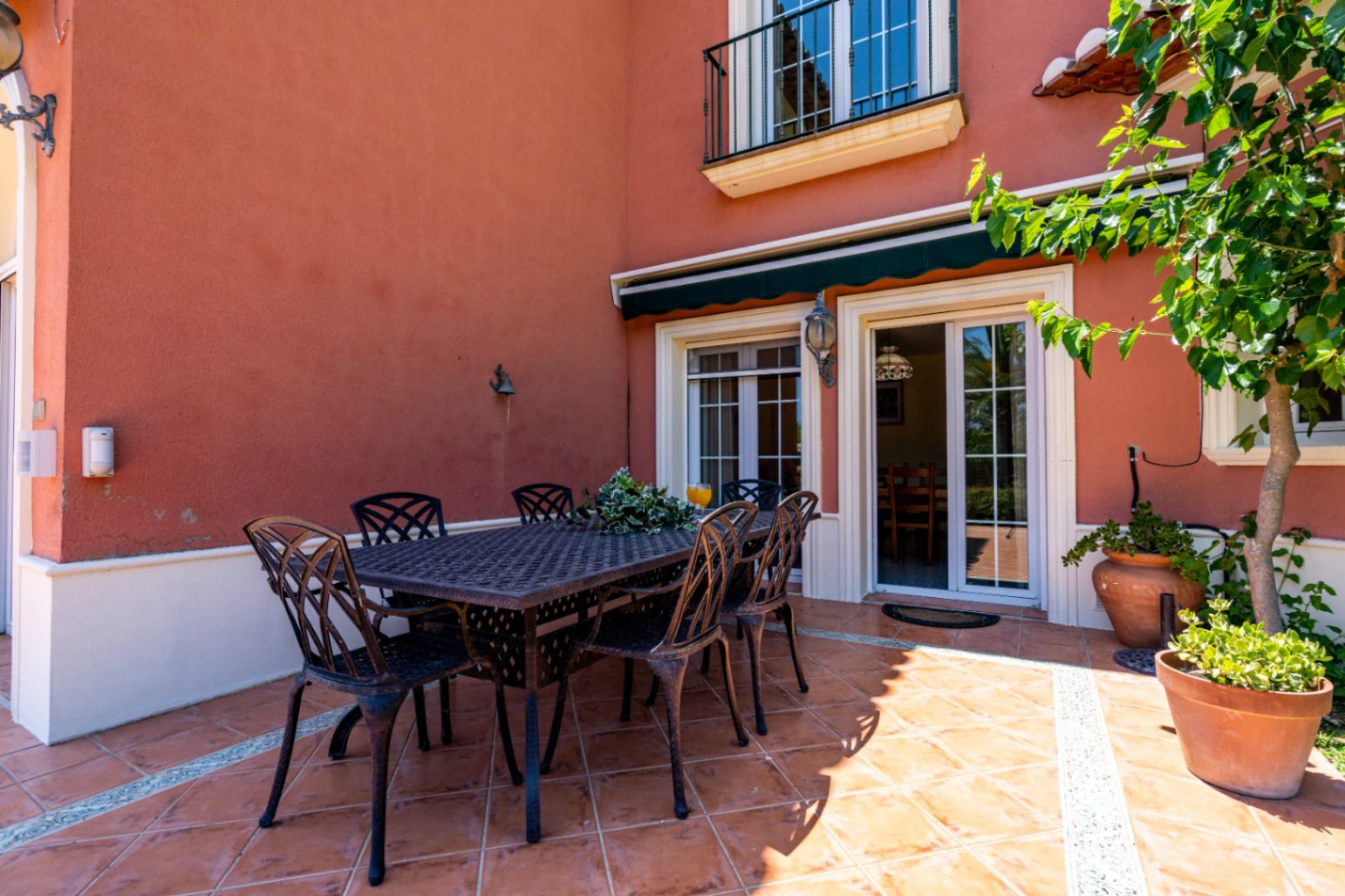 Villa te koop in Javea: Herenhuis op het zuiden