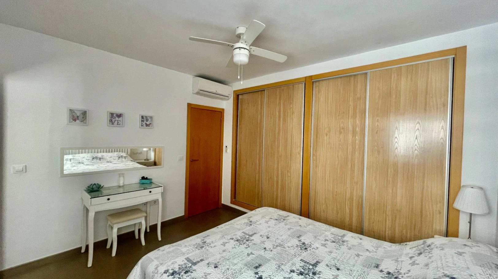 Penthouse apartment for sale in Jalon: Modern, luxurious