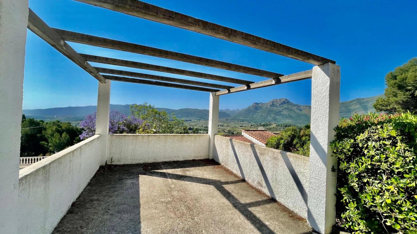 Villa te koop in Alcalali: Prachtig uitzicht op het zuiden