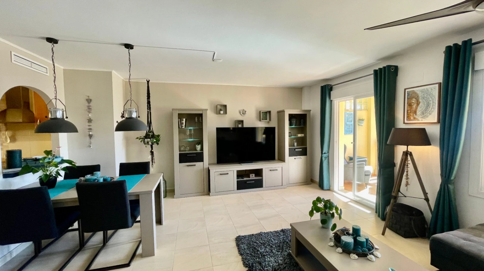 Modern townhouse for sale in Jalon: luxurious, breathtaking views
