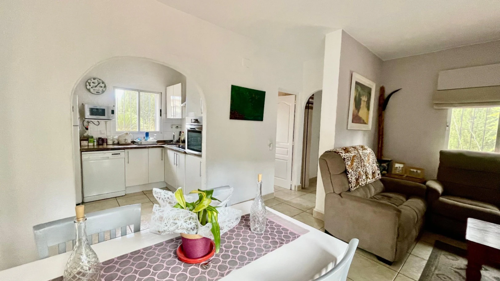 Villa for sale in Parcent: Flat plot, private