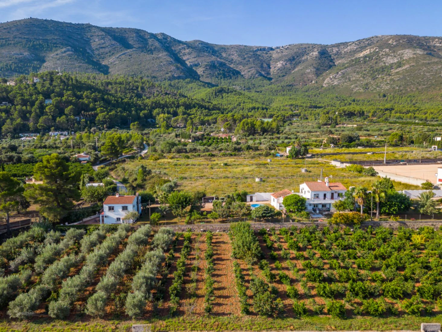 Two villas for sale in Parcent on one plot