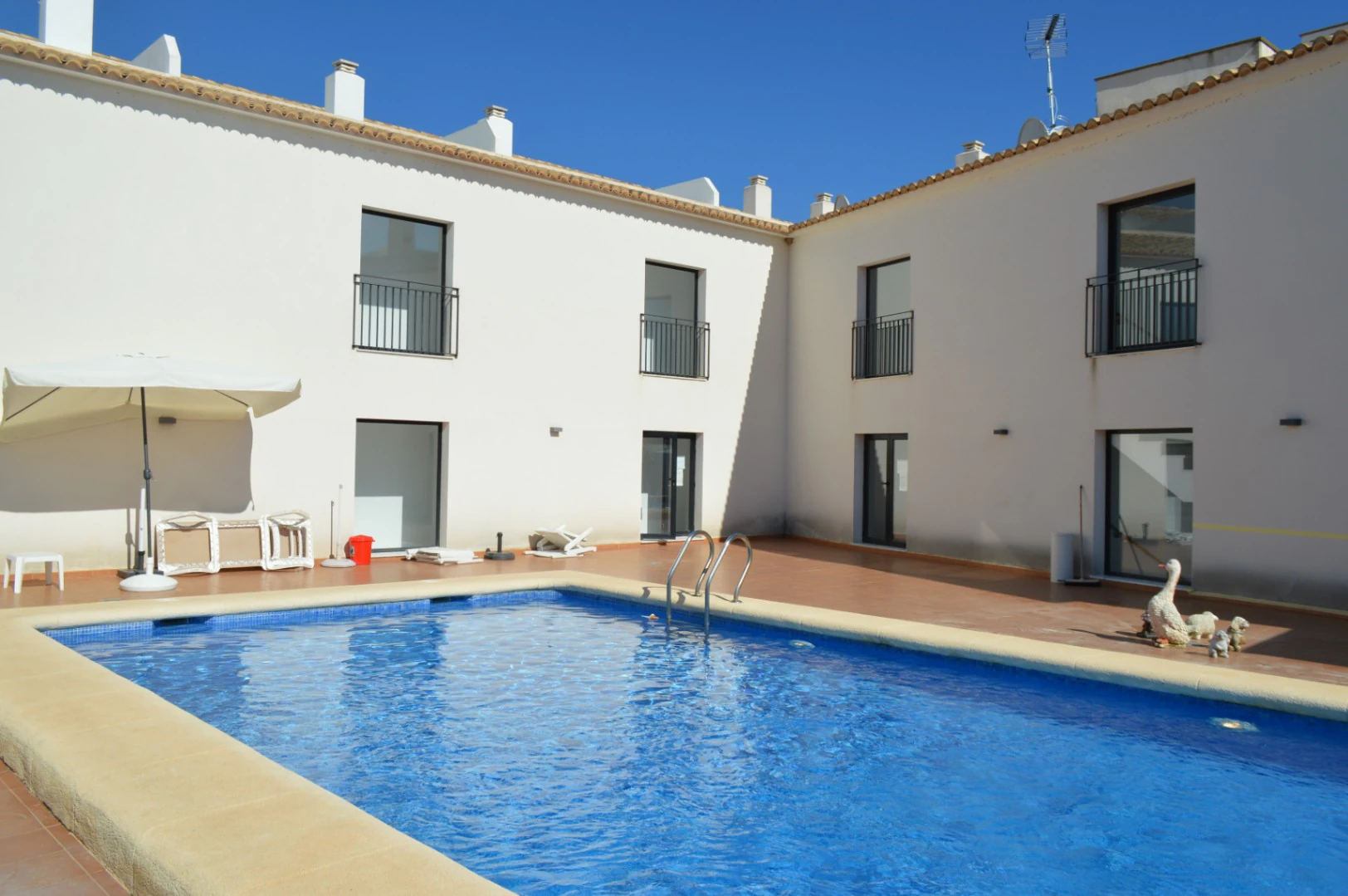 Penthouse apartment for sale in Jalon: Modern, luxurious
