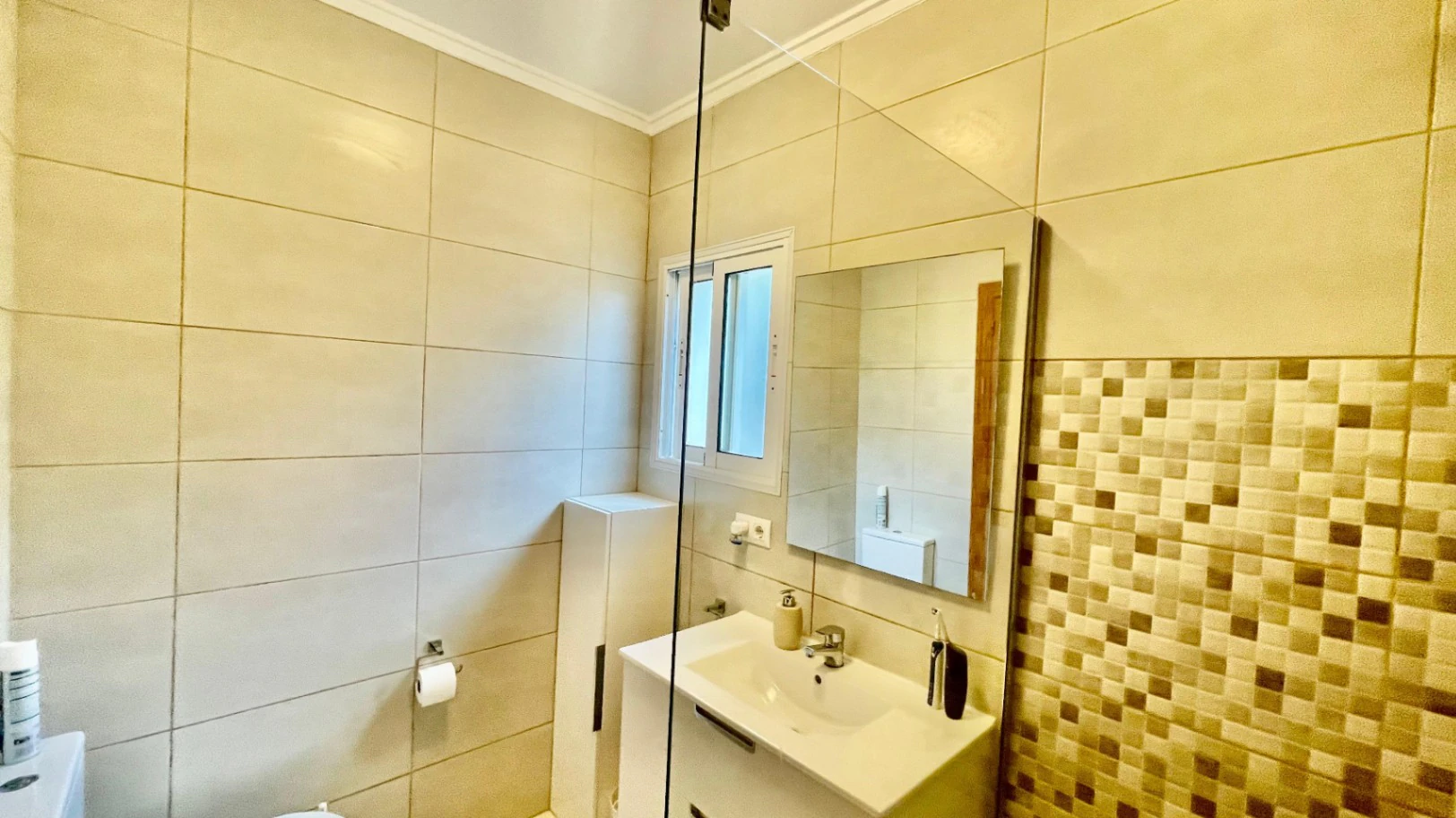 Semi-detached villa for sale in Murla - immaculate, south facing