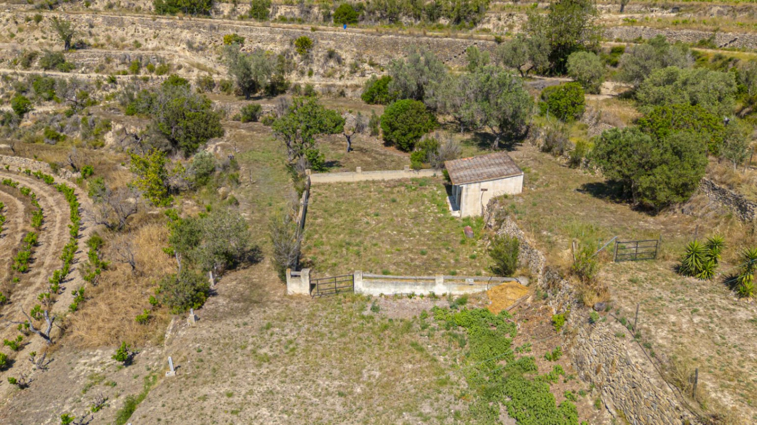 Villa for sale in Benissa: Stables and land