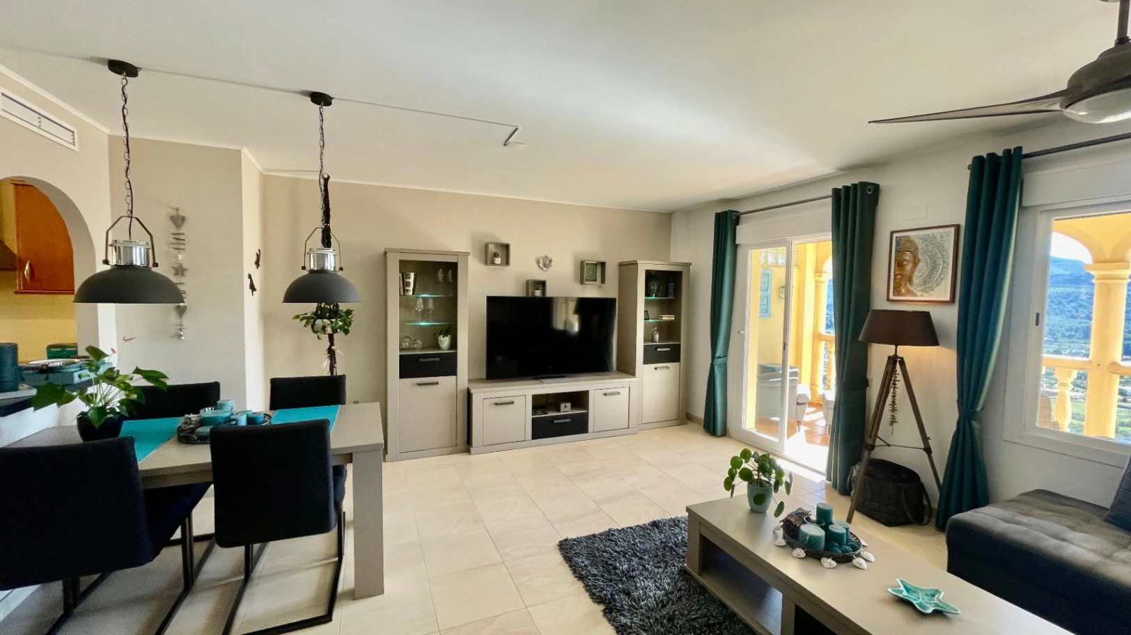 Modern townhouse for sale in Jalon: luxurious, breathtaking views