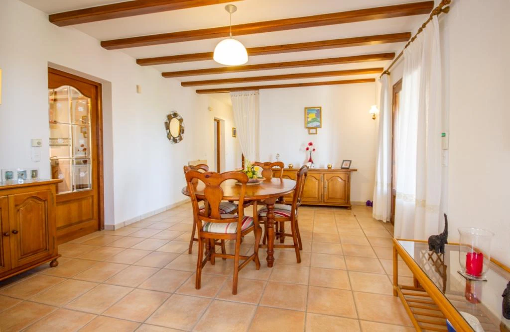 Wonderful villa very close to Orba