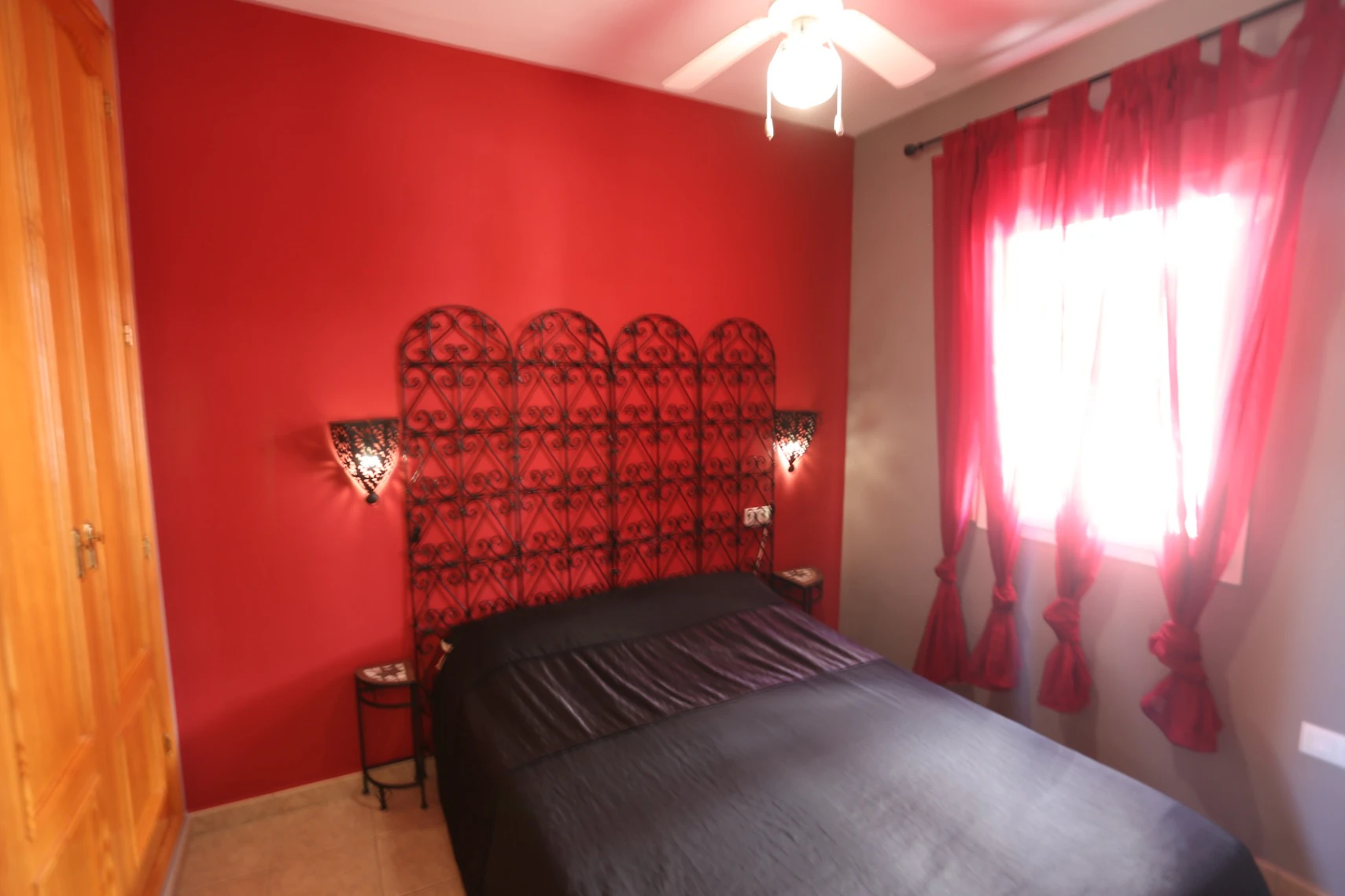 Modern townhouse for sale in Jalon: South-facing
