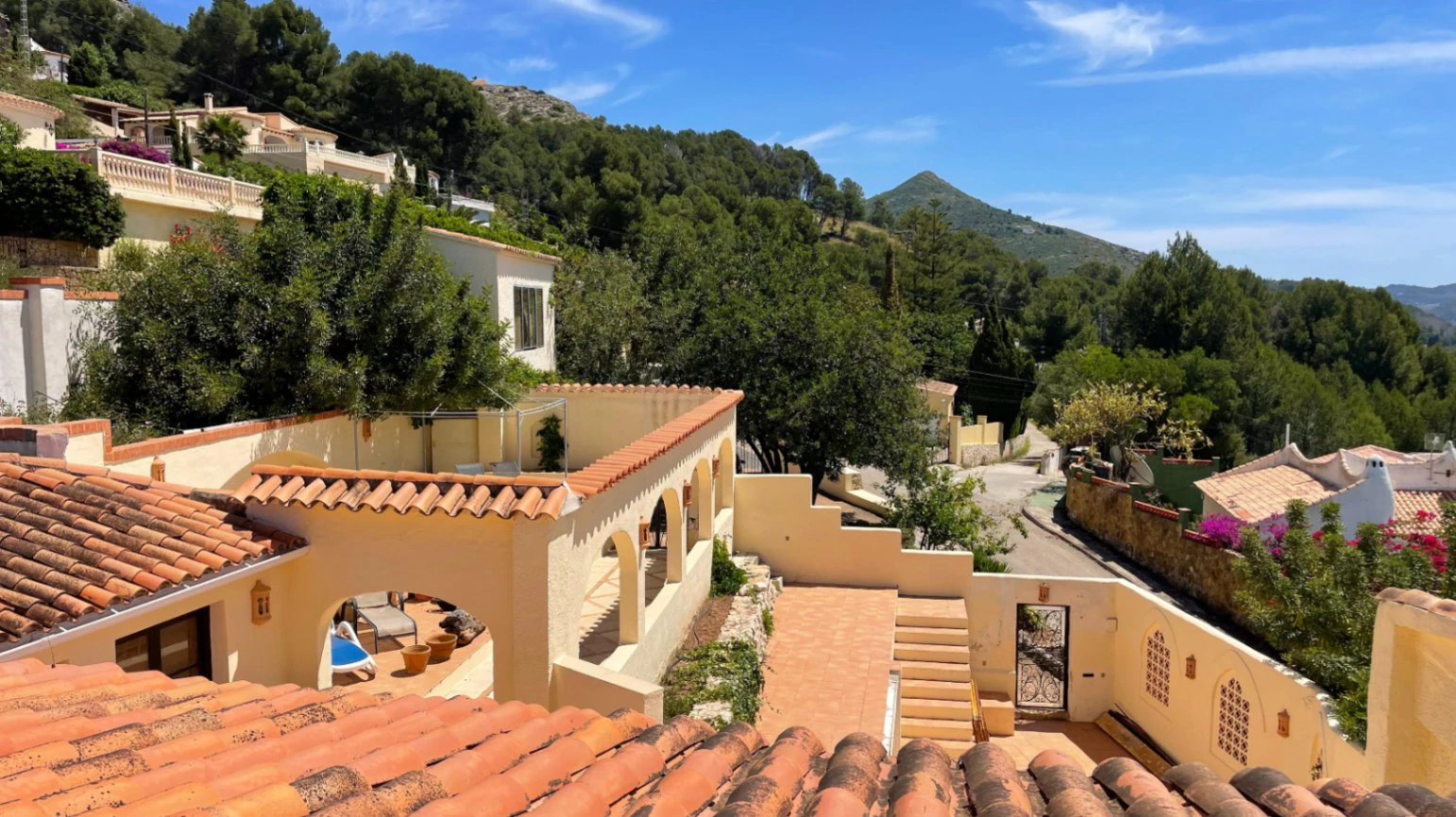 Villa te koop in Alcalali: Prachtig uitzicht, zeer privé
