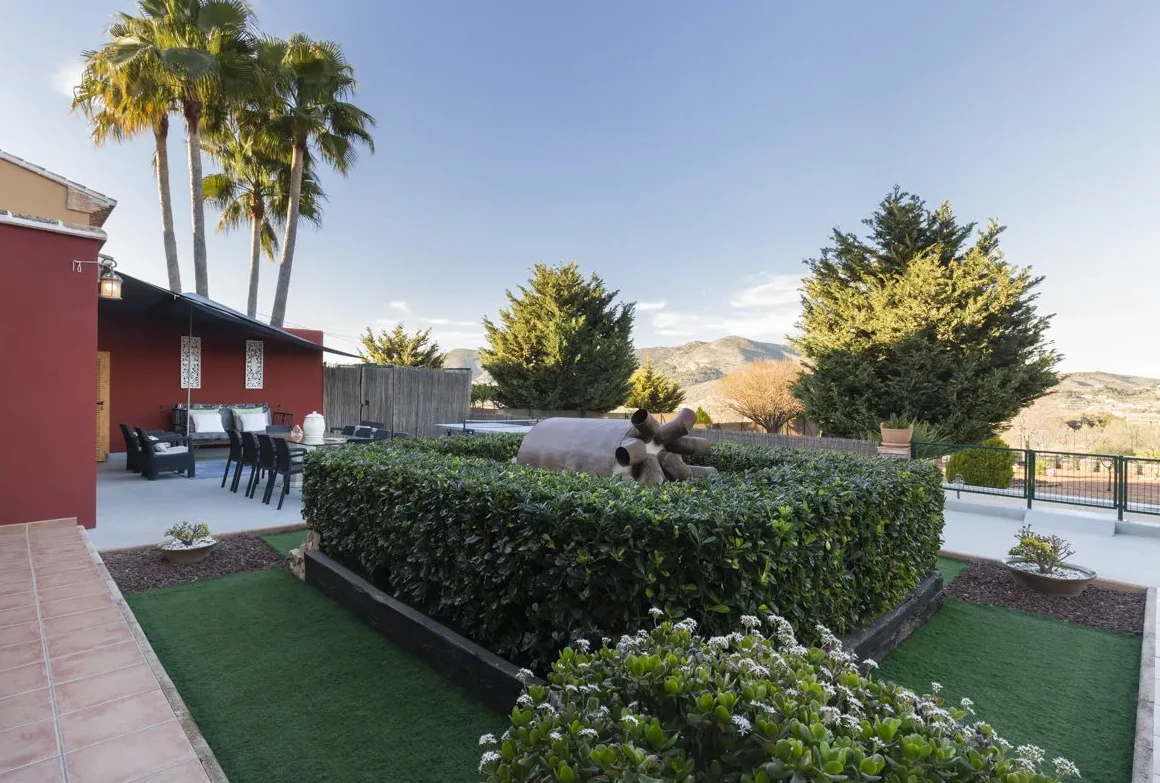 Estate for sale in Jalón