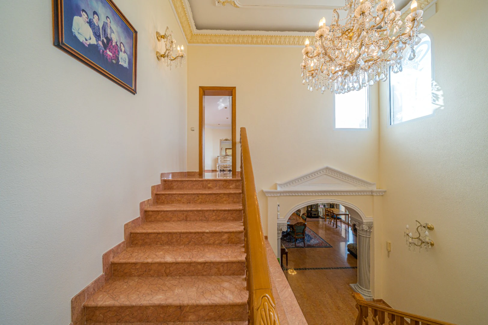 Villa for sale in Denia: Classic and elegant