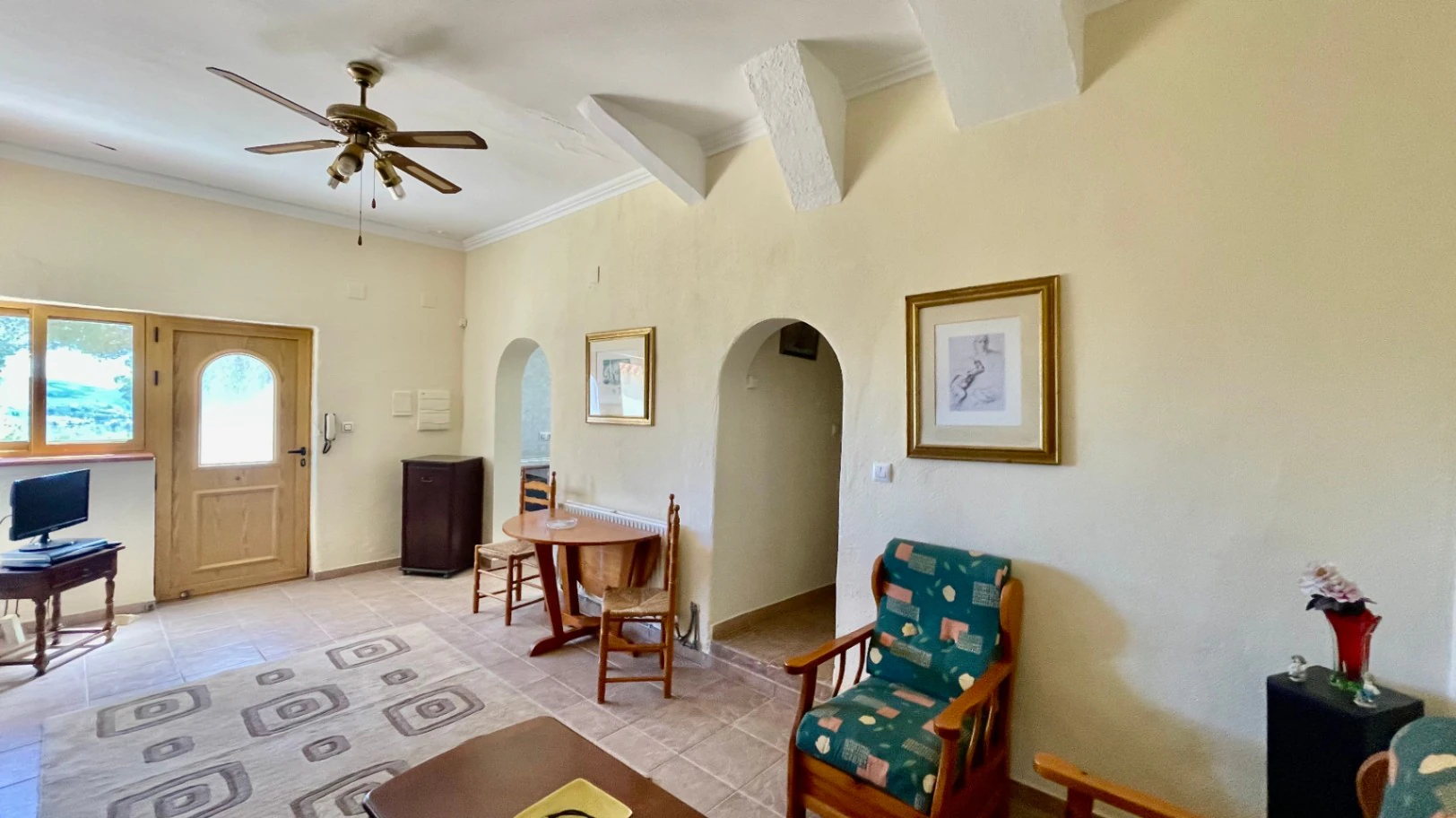 Villa for sale in Parcent: Private, corner plot