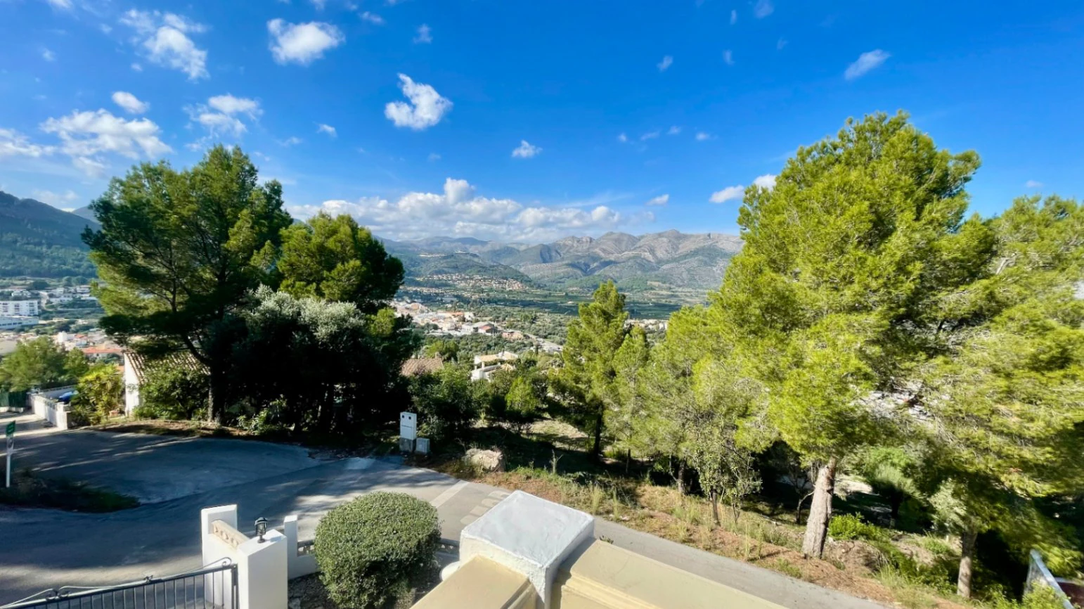 Villa for sale in Orba:  Contemporary, with breathtaking views