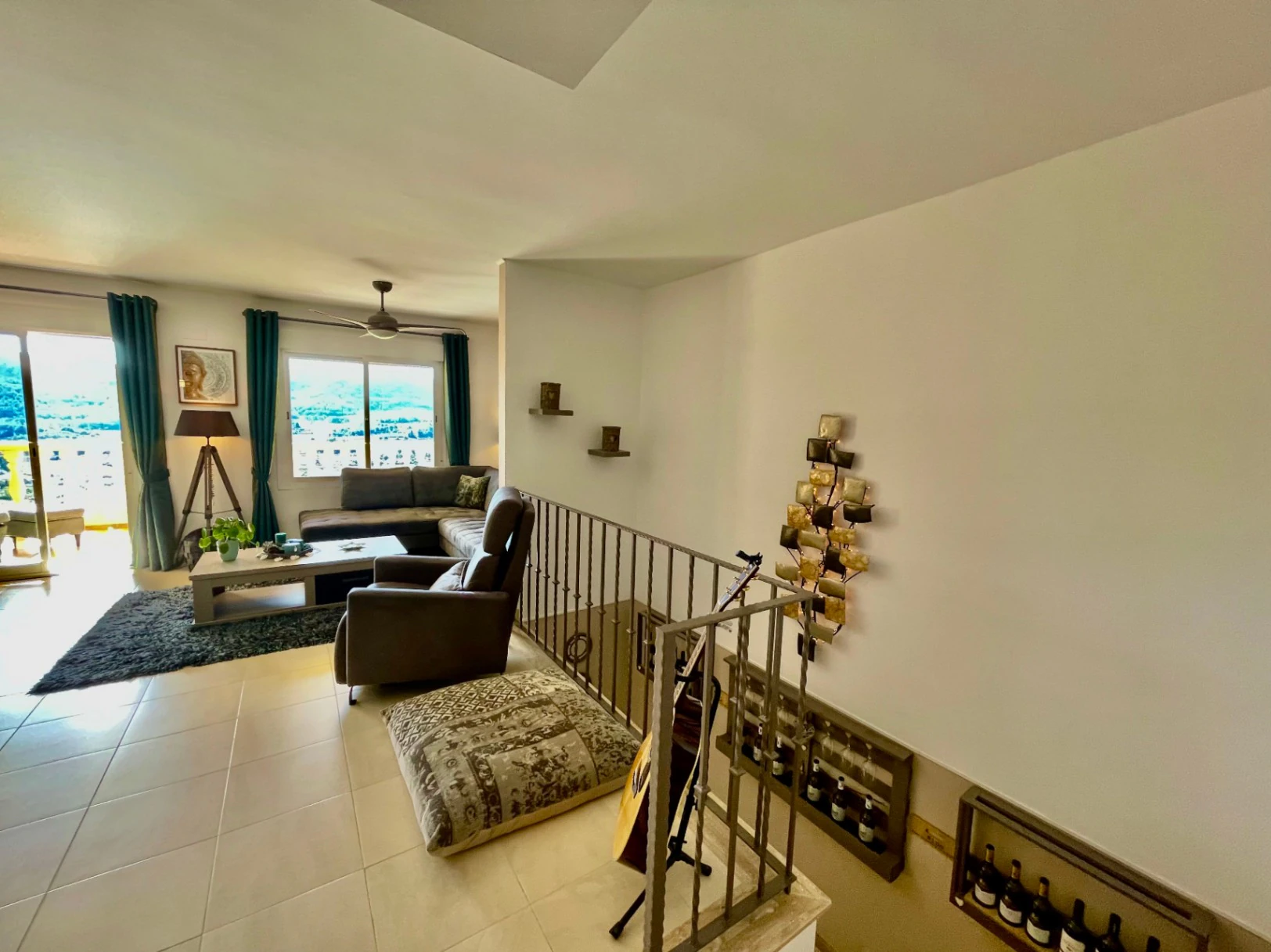 Modern townhouse for sale in Jalon: luxurious, breathtaking views