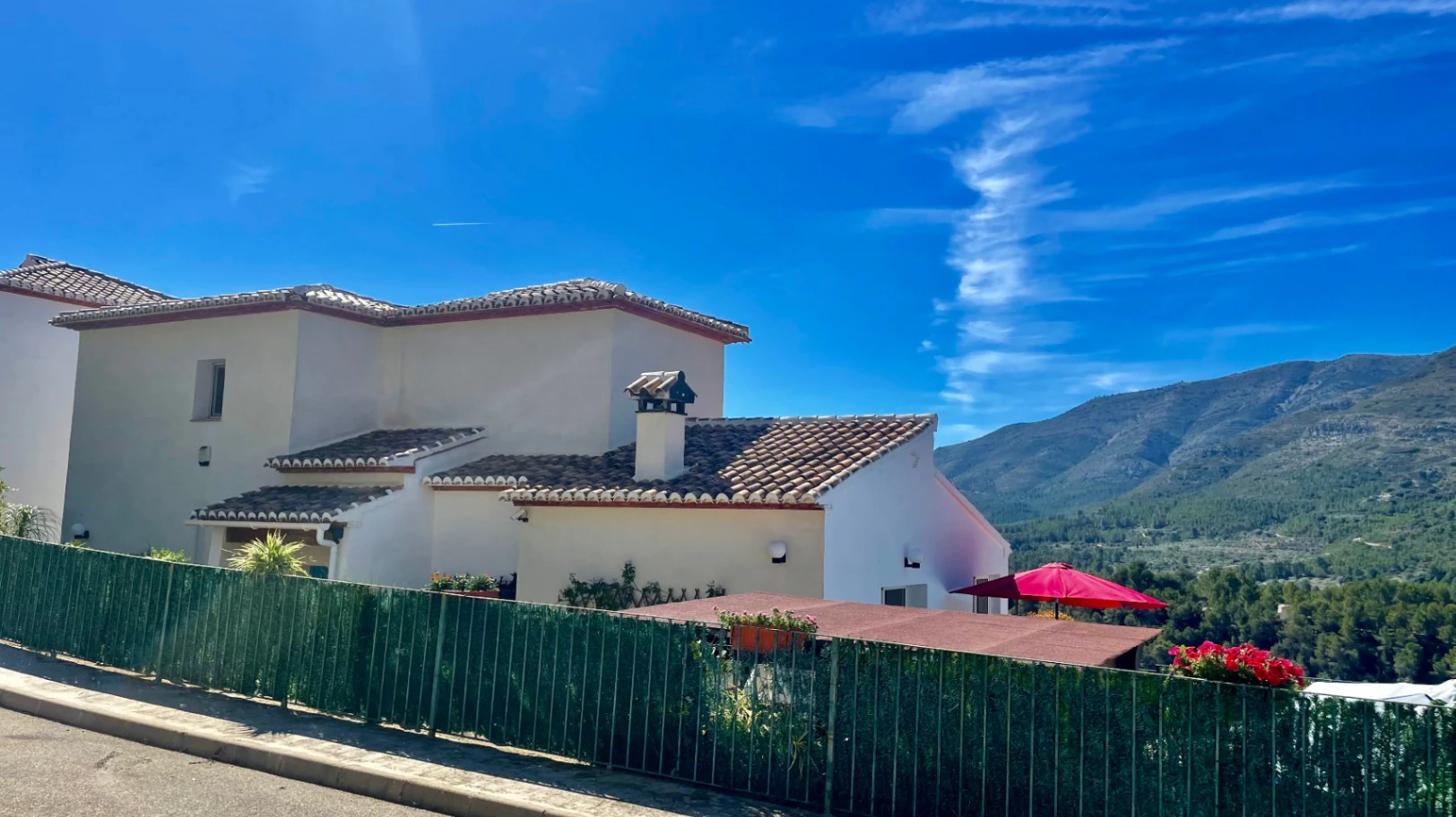 Villa te koop in Benigembla: Frontlinie met prachtig uitzicht
