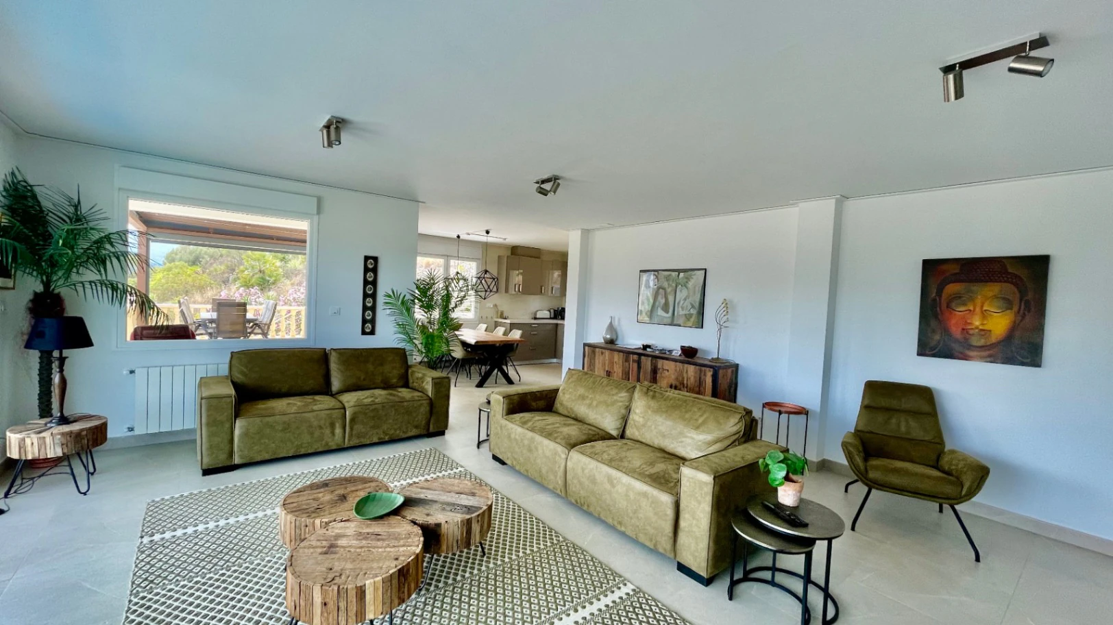 For sale in Alcalali: Modern and elegant