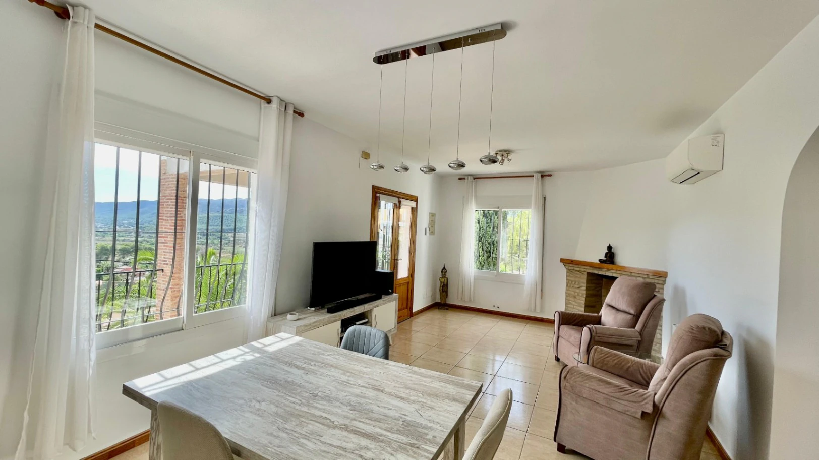 Villa for sale in Alcalali: South facing, all on one level