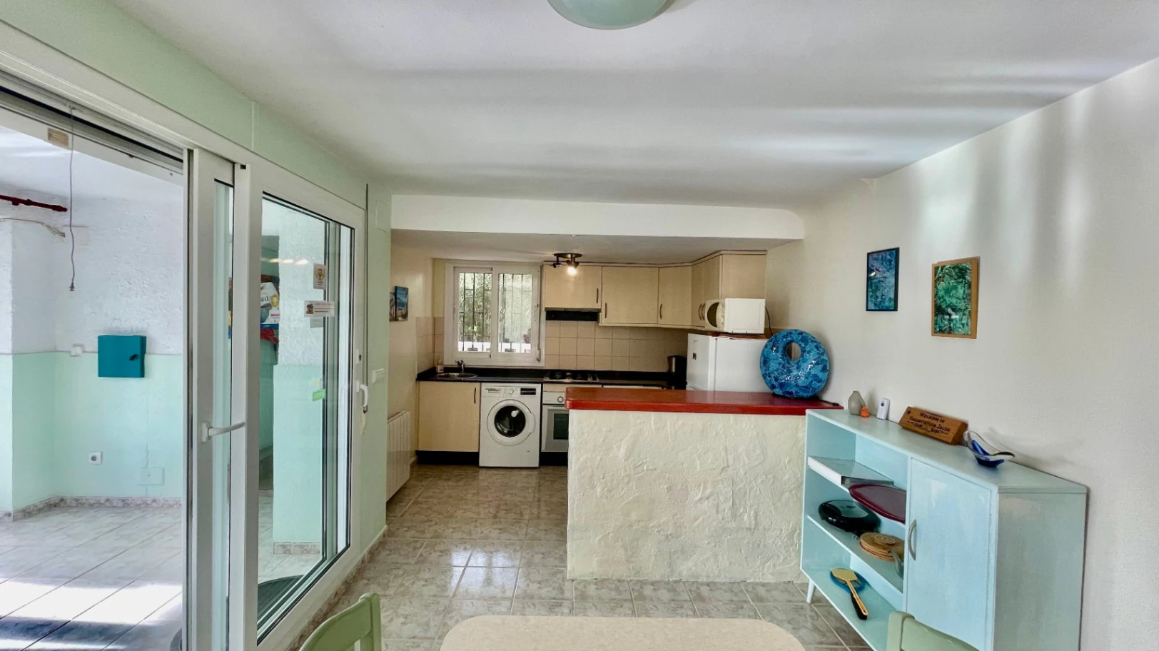 Villa for sale in Jalon: South-facing, separate guest apartment