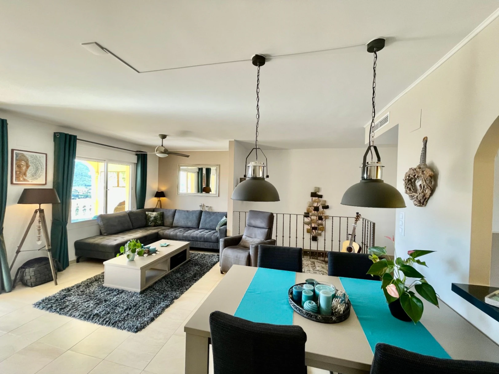 Modern townhouse for sale in Jalon: luxurious, breathtaking views