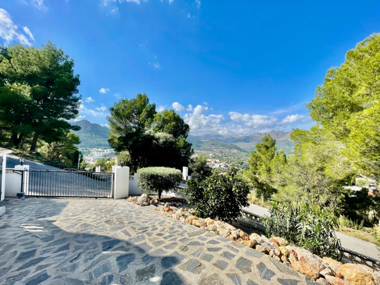 Villa for sale in Orba:  Contemporary, with breathtaking views