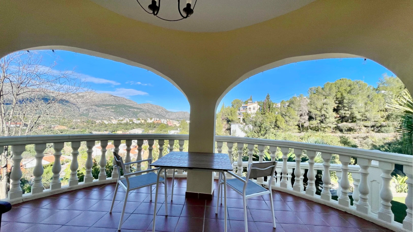 Villa for sale in Orba: Luxury & elegant
