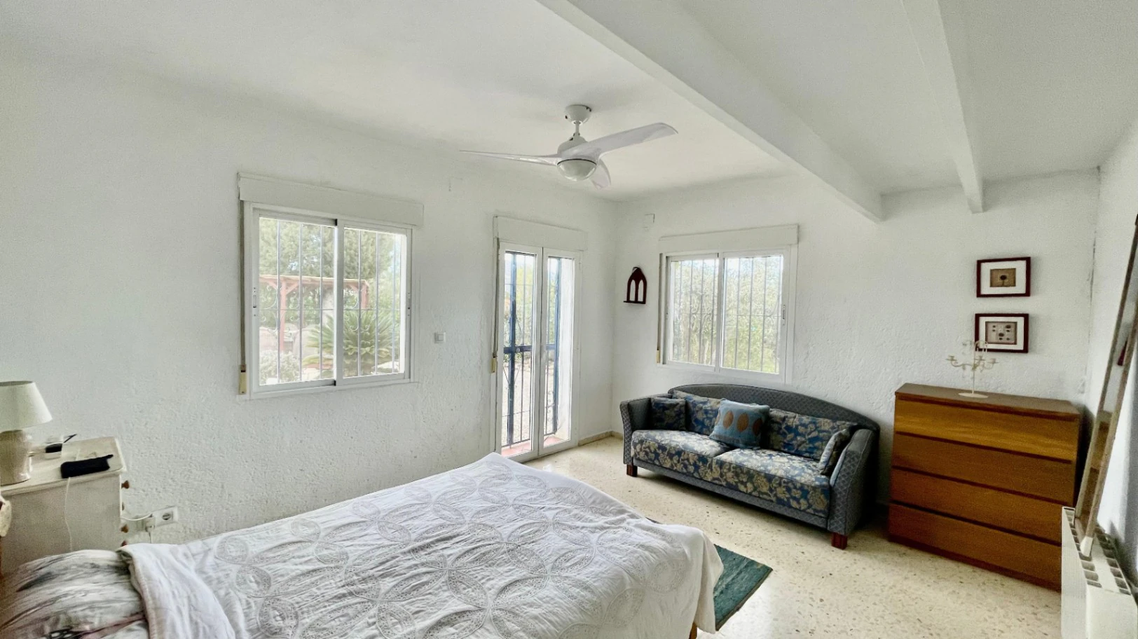 Villa for sale in Parcent: Flat plot, private