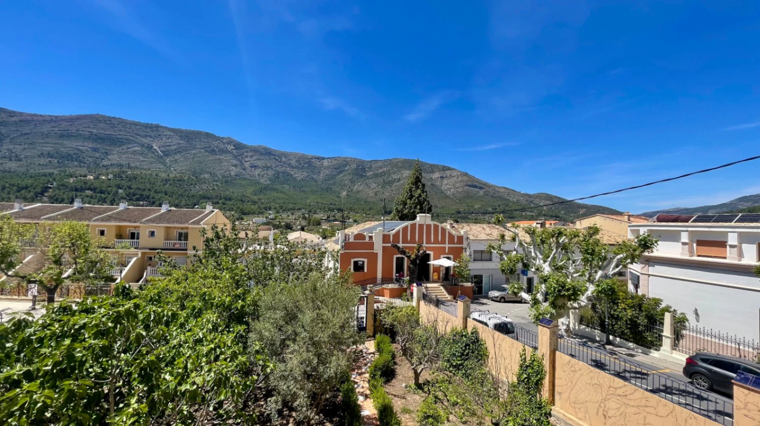 Townhouse for sale in Parcent: Magnificent