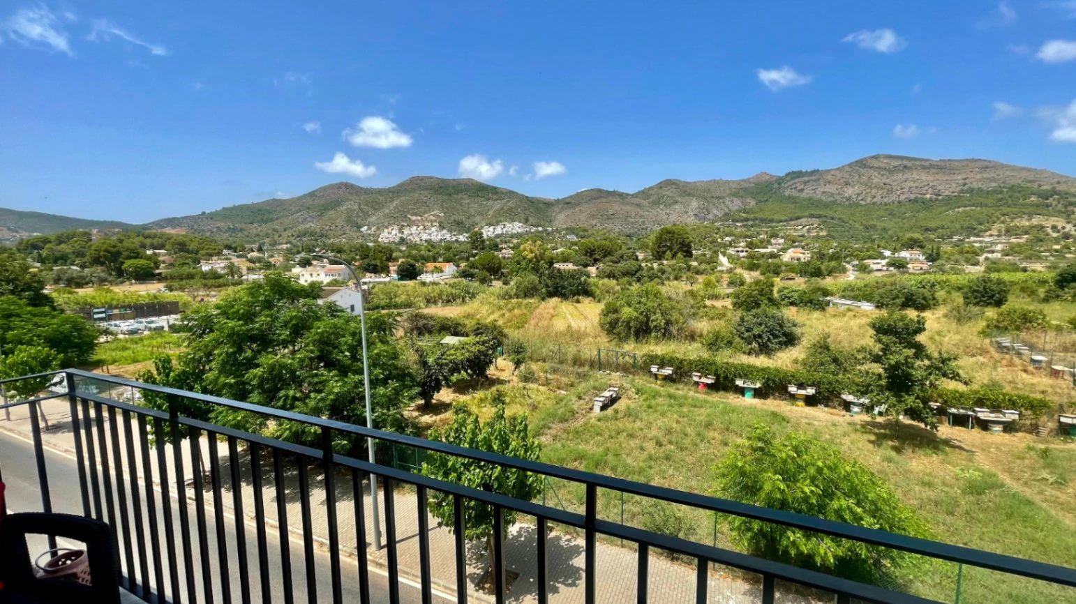 Penthouse apartment for sale in Jalon: Modern, luxurious