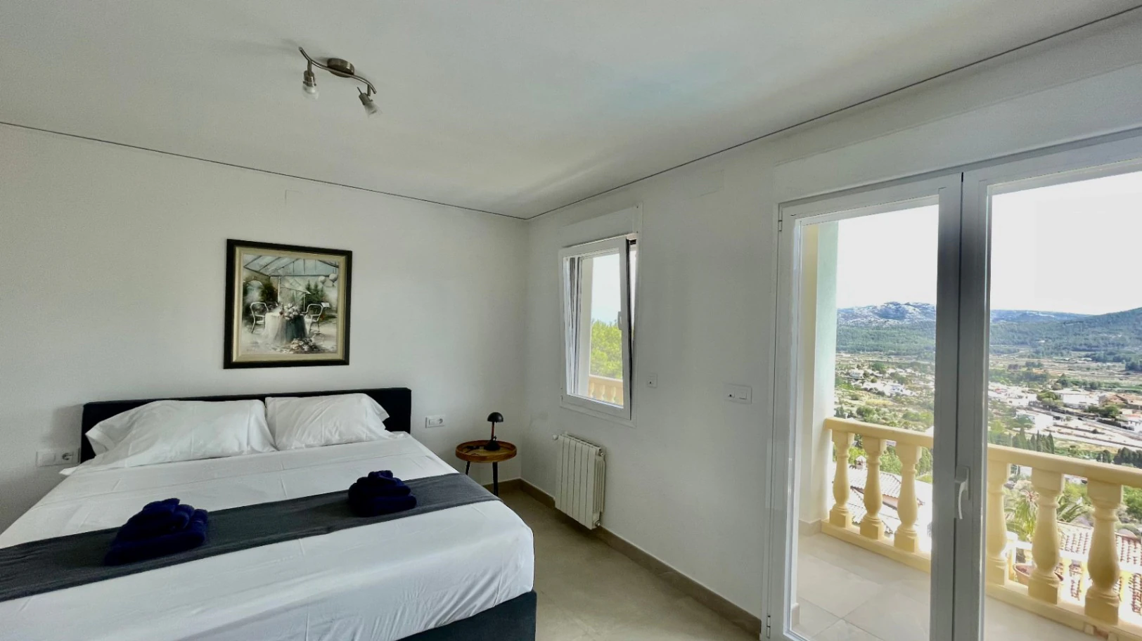 For sale in Alcalali: Modern and elegant