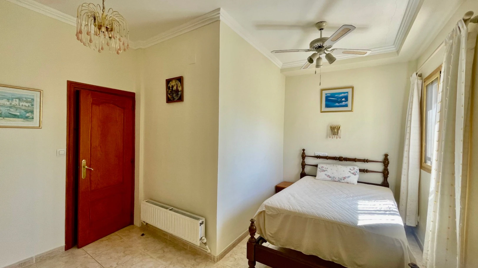 Villa for sale in Parcent: Private, corner plot