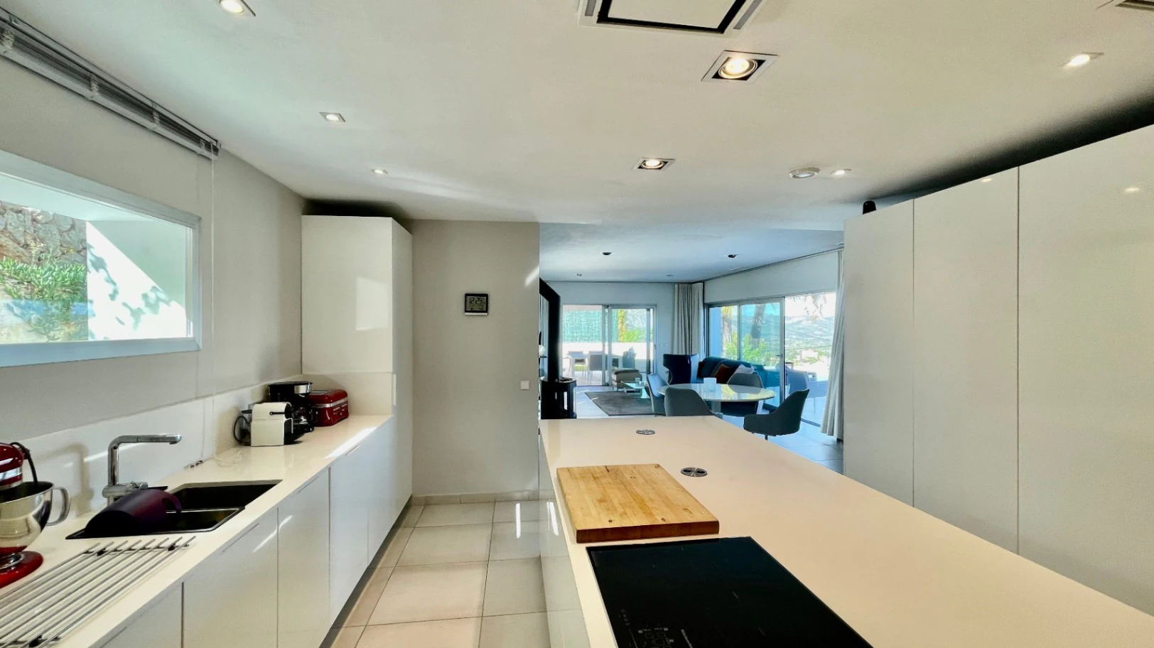 Villa for sale in Orba: Minimalist luxury, with fabulous views