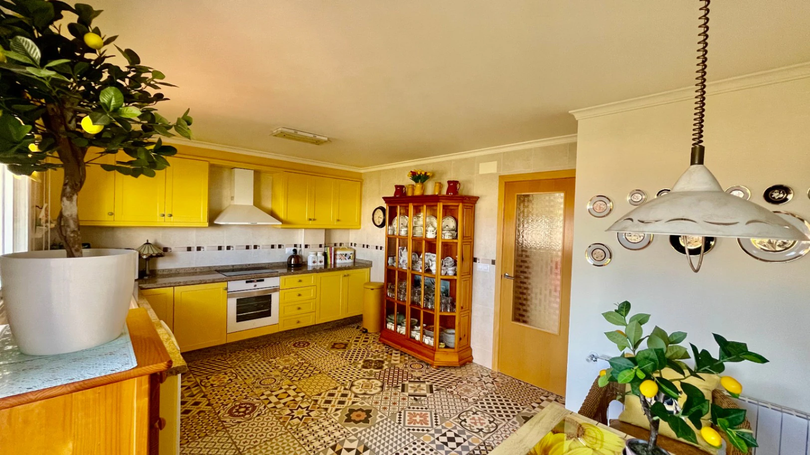 Townhouse for sale in Murla: Luxurious and spacious