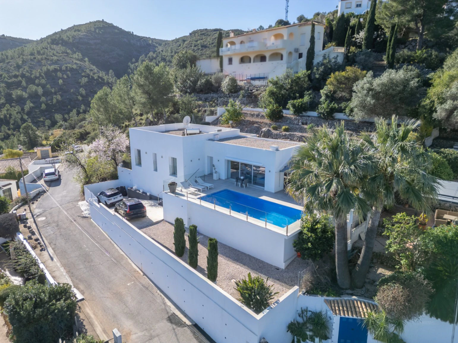 Villa for sale in Orba: Minimalist luxury, with fabulous views