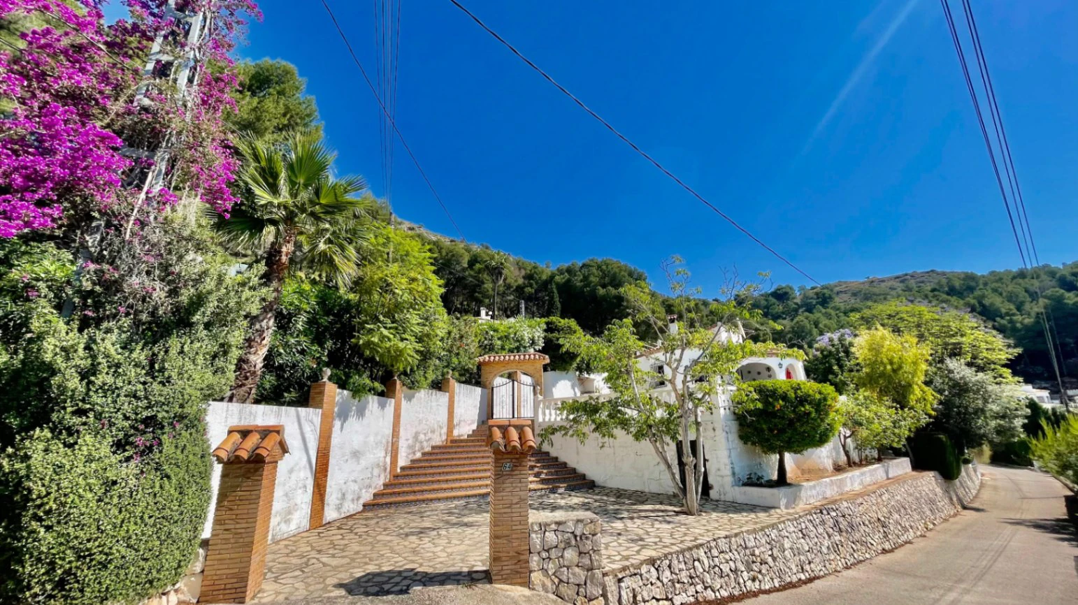 Villa te koop in Alcalali: Prachtig uitzicht op het zuiden